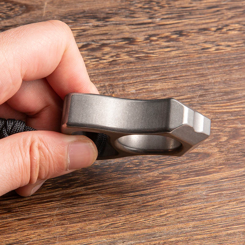 2024 New Titanium Alloy Bottle Opener Knuckle - Image 2