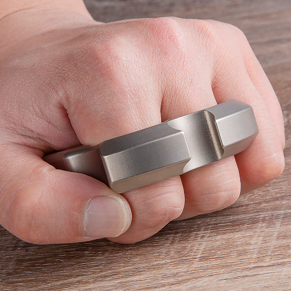 2024 New Titanium Brass Knuckle - Image 2