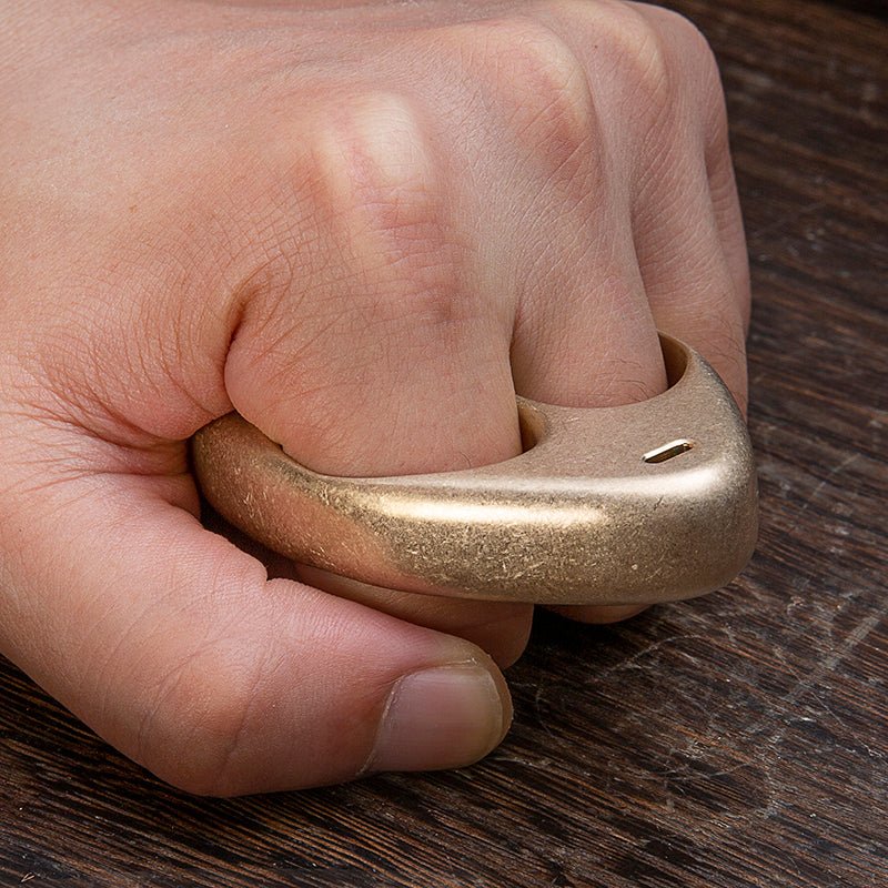 Alien Two Finger Brass Knuckles For Women - Image 8