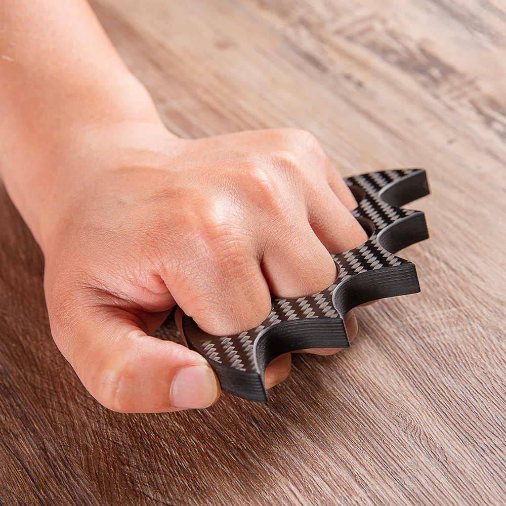 Bat Man Brass Knuckles Carbon Fiber - Image 3