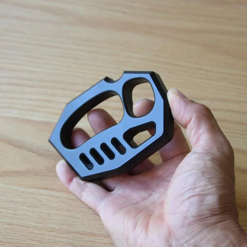Fist Knuckles Black Aluminium Alloy Light - Cakra EDC Gadgets - Image 3