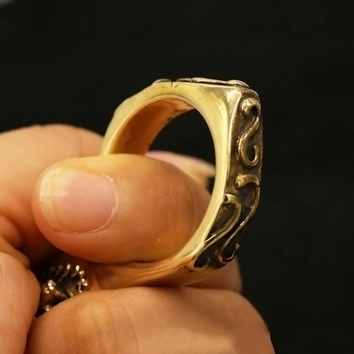 Real Brass Knuckles Keychain - Image 4