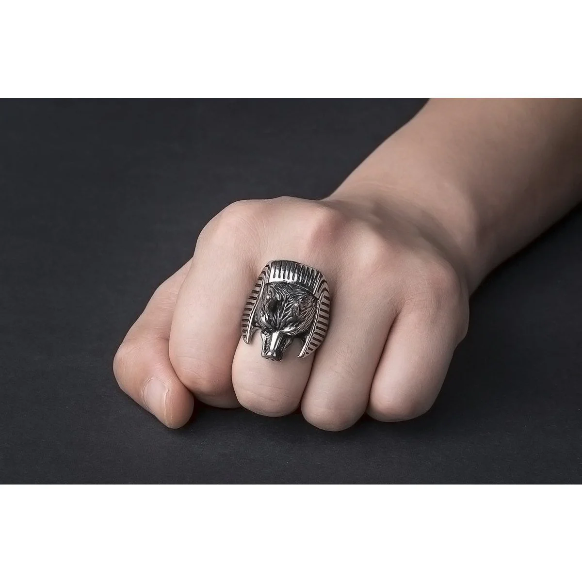 Wolf Head Full Stainless Steel Women's Self Defense Ring - Image 5